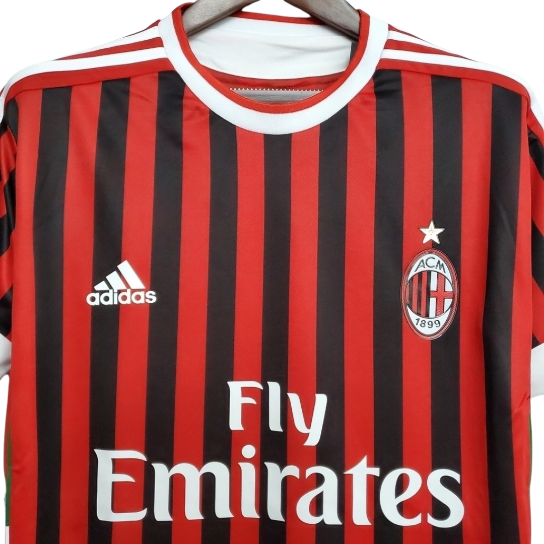 Camisa Retrô AC Milan 2011/12 Home